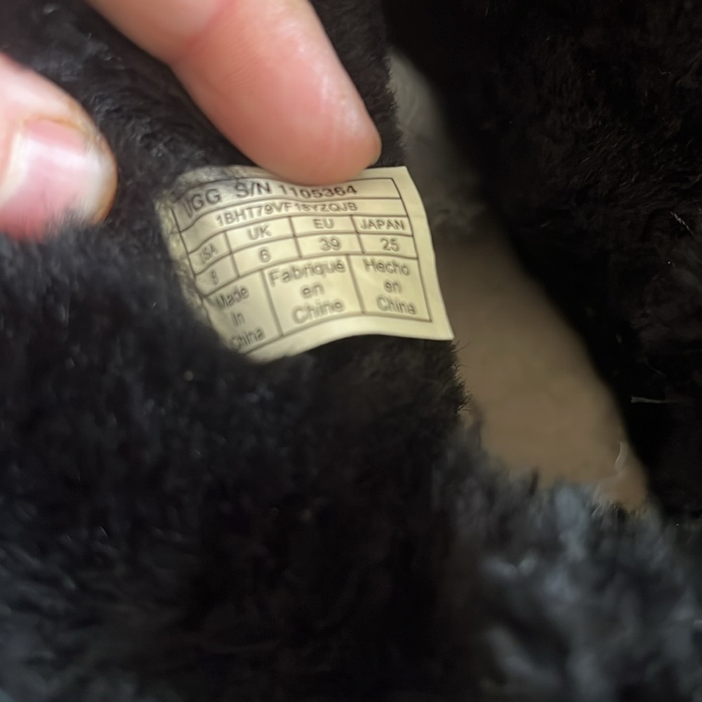 Ugg Mini Black - image 4